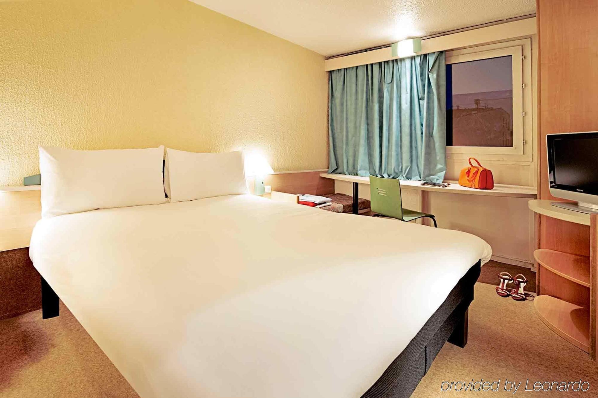 Ibis Styles Dinan Centre Ville Екстер'єр фото