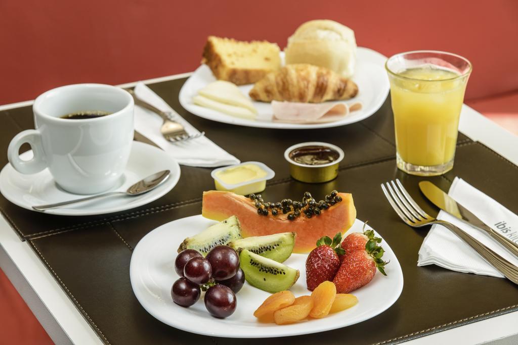 Ibis Styles Dinan Centre Ville Екстер'єр фото